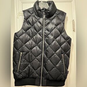Patagonia quilted down bomber-style vest